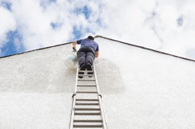 Peinture extérieure à Sermentizon — façades et ravalement